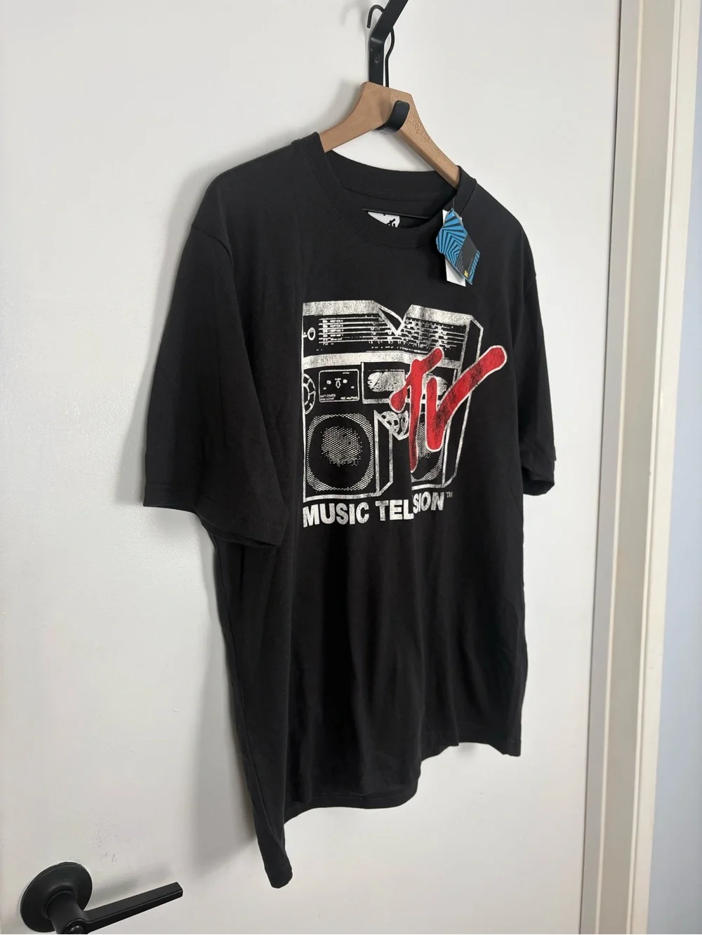 MTV Men’s Boombox 80s Retro Crewneck Graphic T-Shirt
